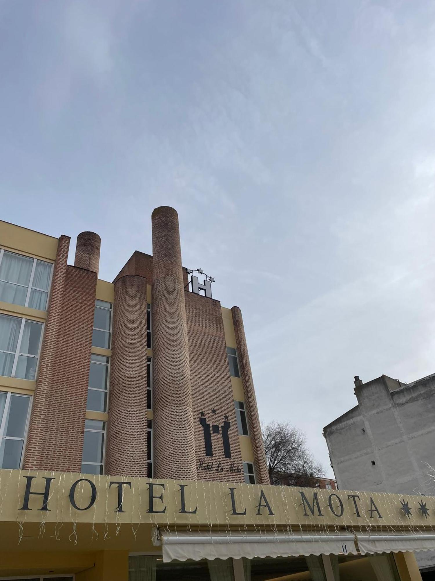 Hotel La Mota By Punta25 Hotels Group Медина дел Кампо Екстериор снимка